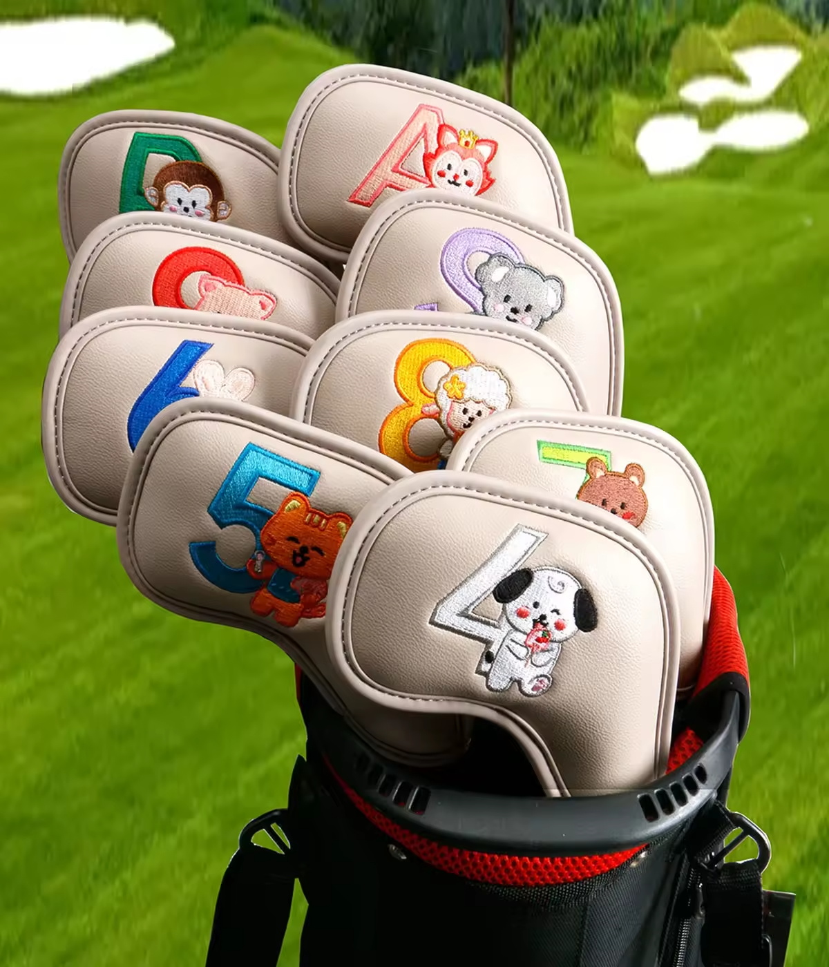 9個入りのかわいい漫画風動物ゴルフアイアンヘッドカバー、PU - Badminton Club のレビューと価格